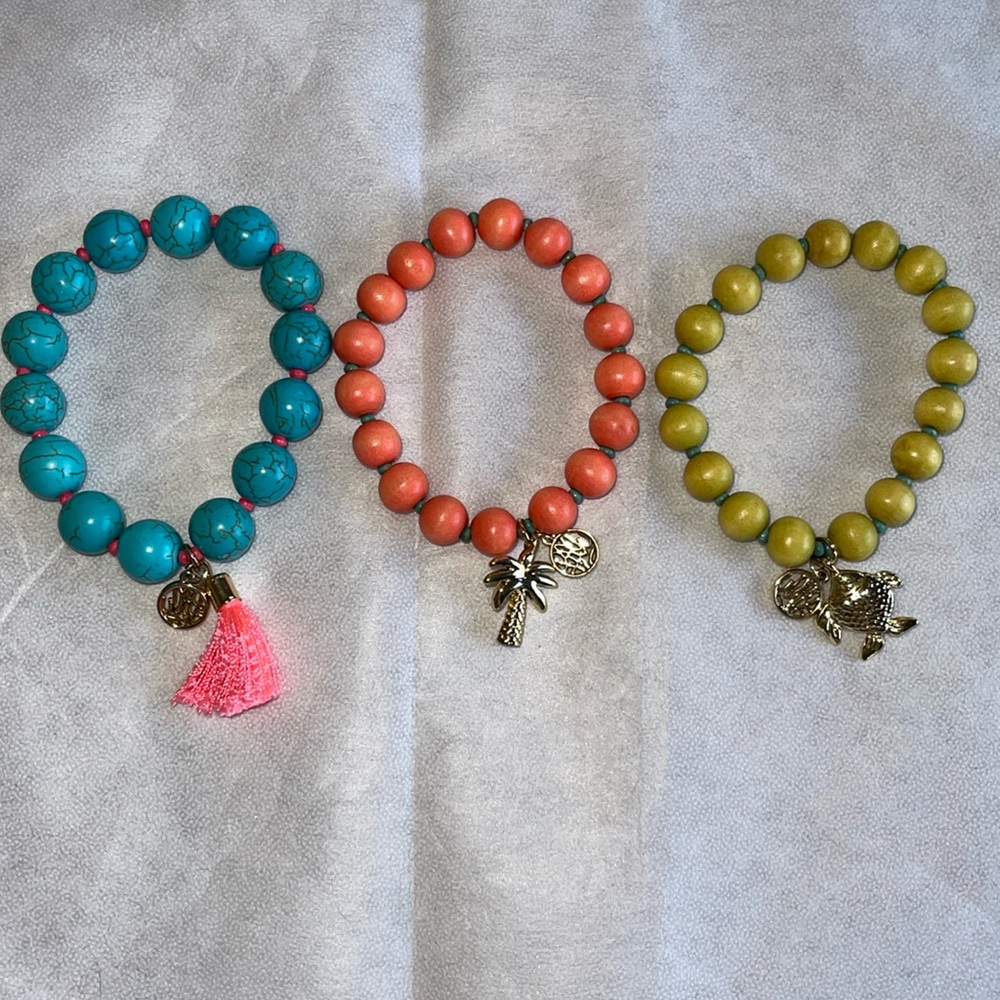 Lilly Pulitzer set of 3 stretch bracelets w/ attached charms